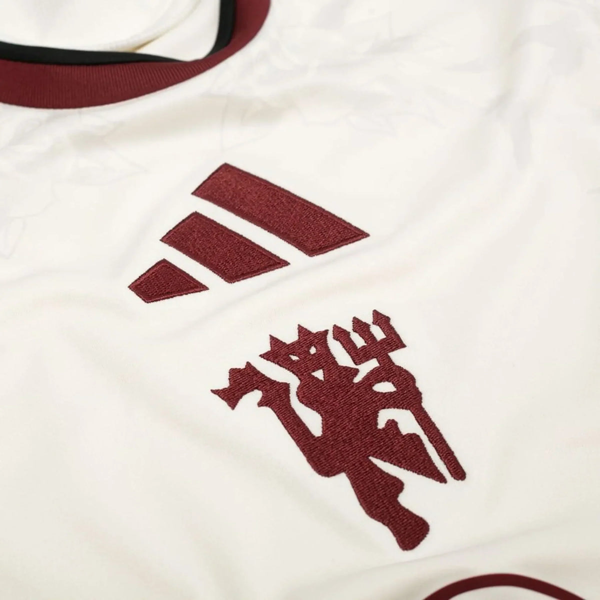 Manchester United 26/27 Third Long Sleeve Jersey - adidas logo and crest detail