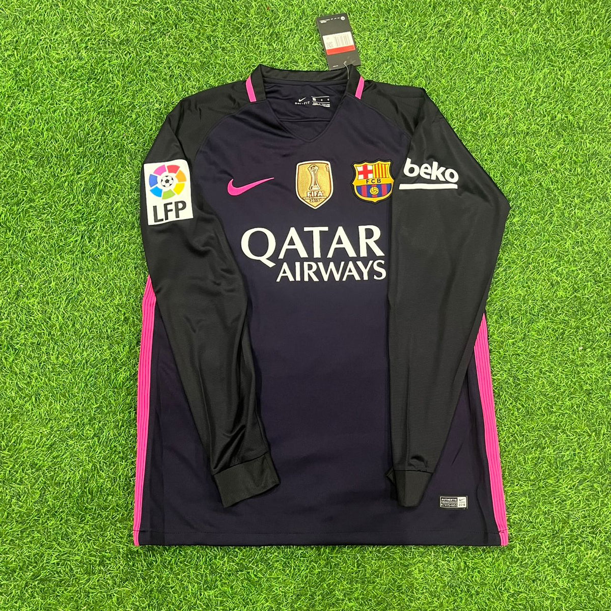 Lionel Messi Barcelona 2016/17 Retro Long Sleeve Football Jersey Kit
